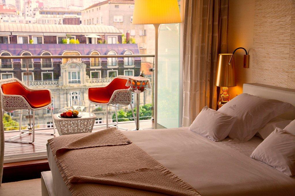 โรงแรมกรัน นาการิ บูติคแอนด์สปา วิโก ภายนอก รูปภาพ A room at the Hotel Indigo Paris Montmartre