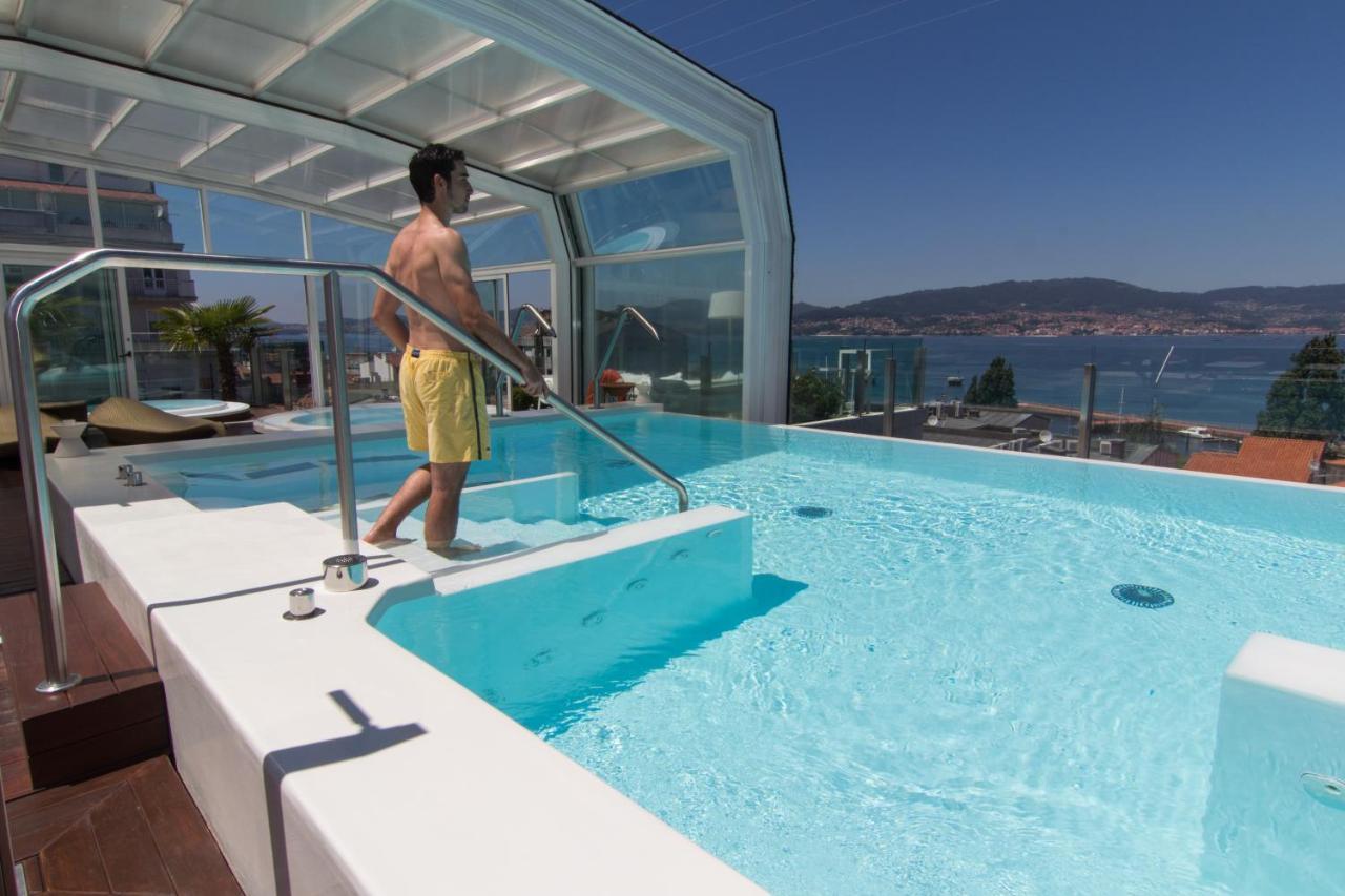 โรงแรมกรัน นาการิ บูติคแอนด์สปา วิโก ภายนอก รูปภาพ A pool enclosure