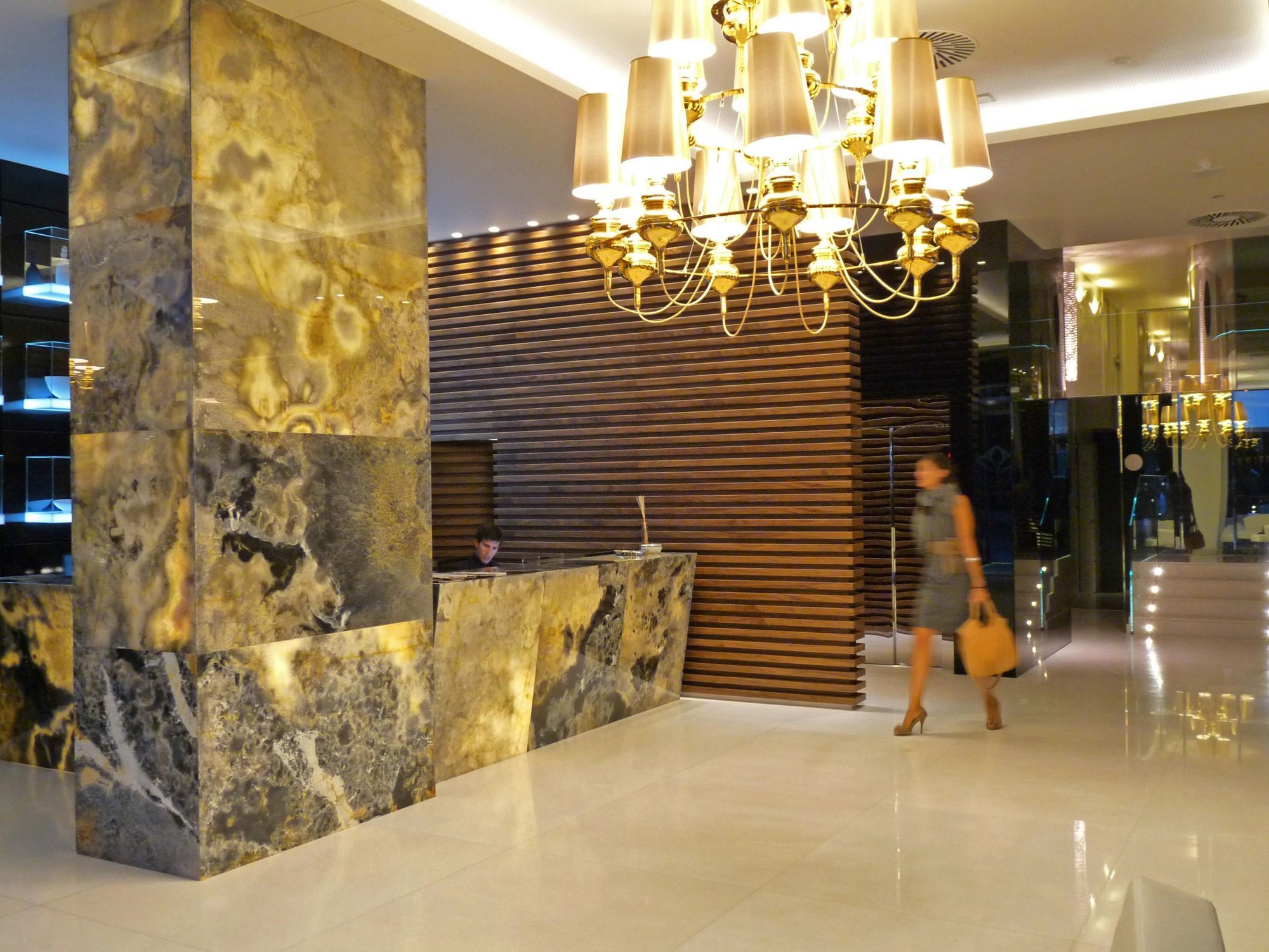 โรงแรมกรัน นาการิ บูติคแอนด์สปา วิโก ภายใน รูปภาพ Lobby