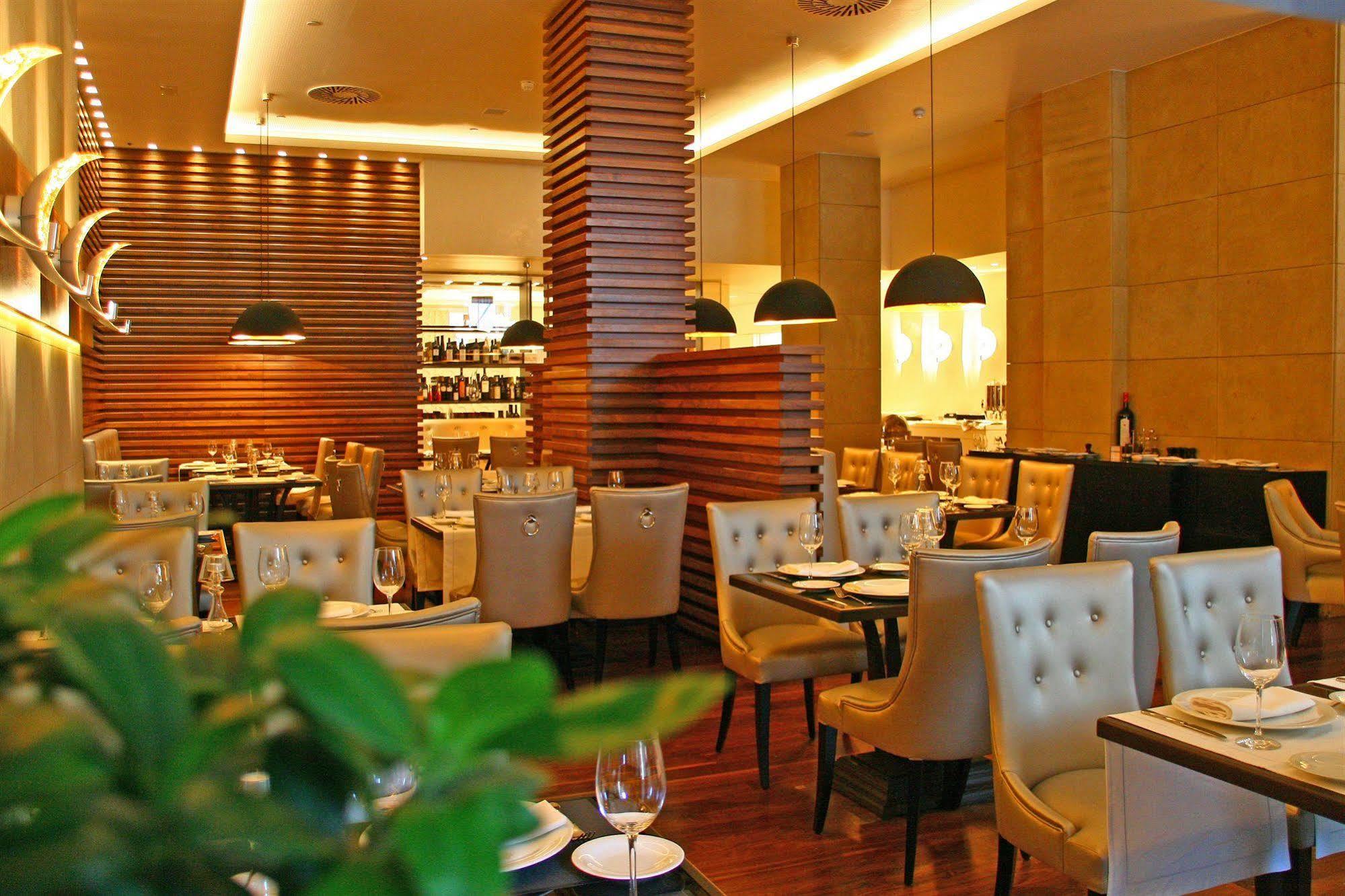 โรงแรมกรัน นาการิ บูติคแอนด์สปา วิโก ร้านอาหาร รูปภาพ Restaurant in the hotel