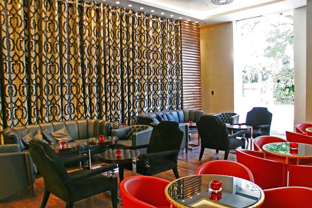 โรงแรมกรัน นาการิ บูติคแอนด์สปา วิโก ร้านอาหาร รูปภาพ The lobby of the hotel